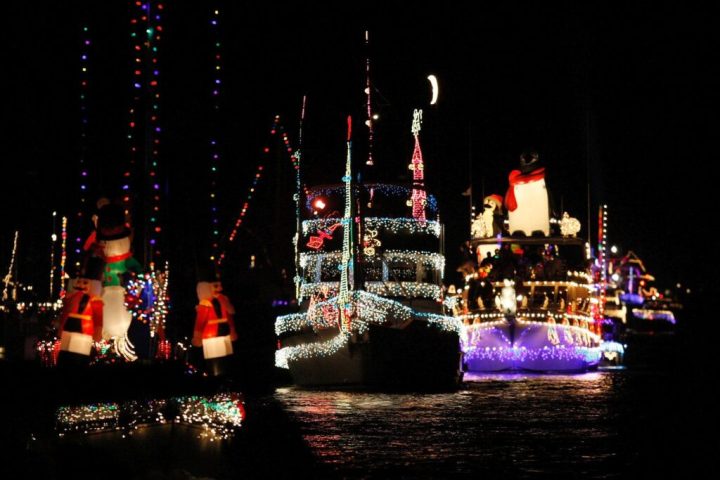 a boat that is lit up at night